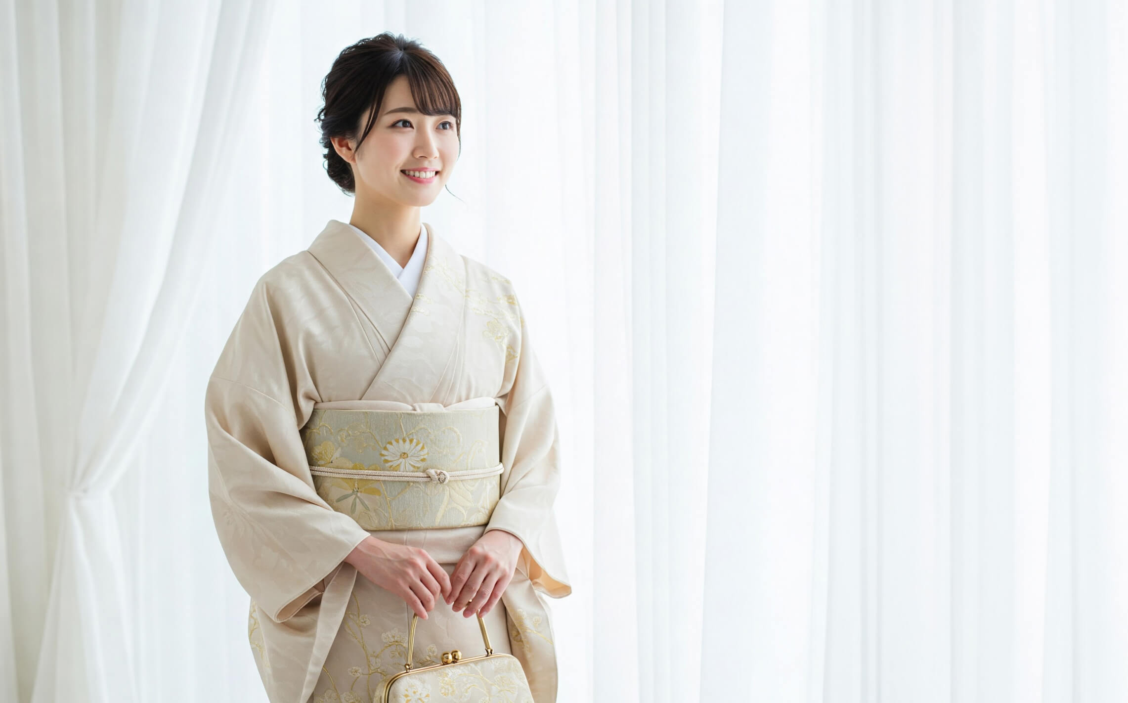 着物を着た女性の笑顔