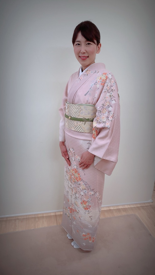 桜柄の手描き京友禅訪問着　着物レンタル